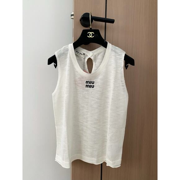 Miu Miu Vest - Picture 1 of 4